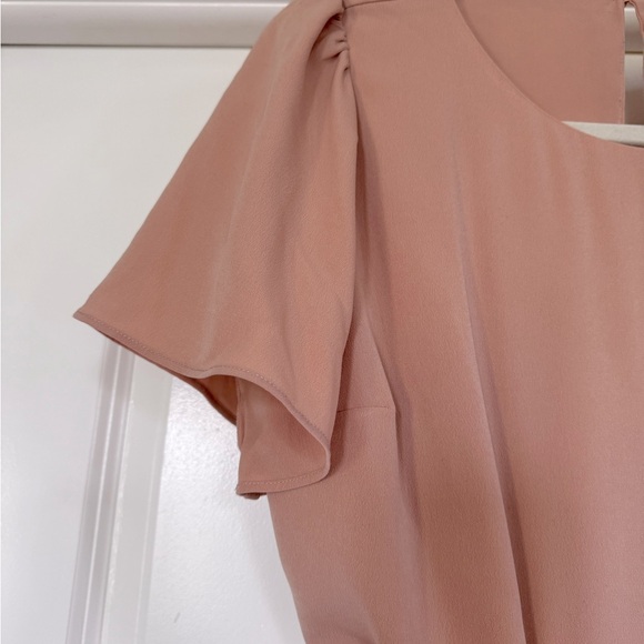 Abercrombie and Fitch Open Back Detail Dress - Picture 4 of 5